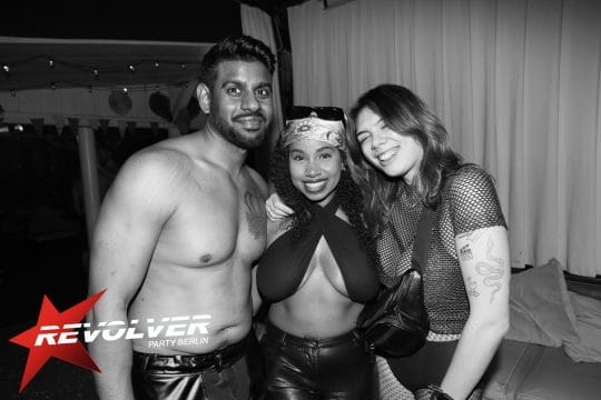 REVOLVER_08_03_24-48